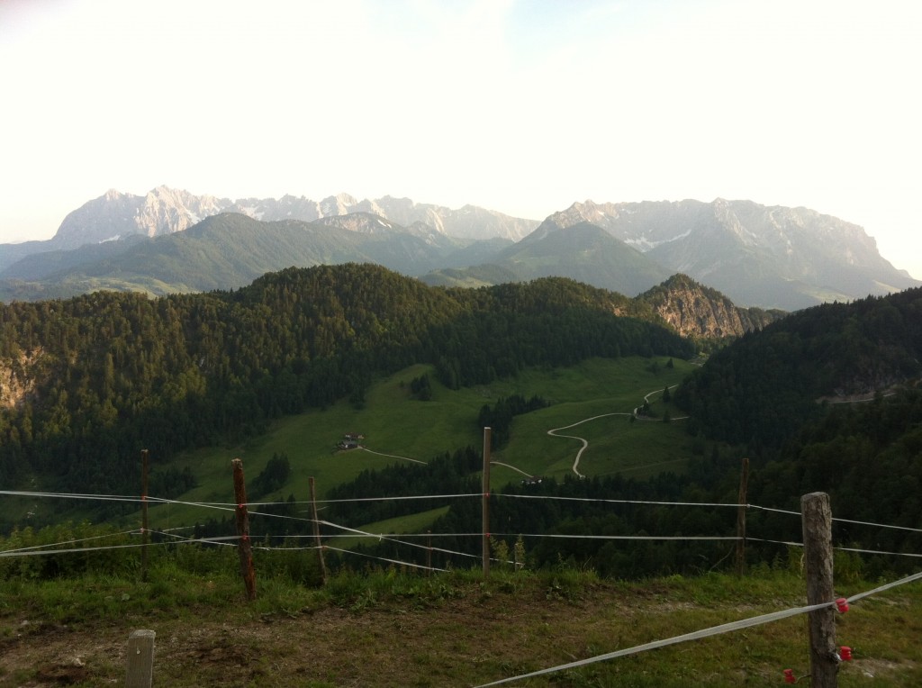 Blick von der Naringalm Richtung Wilder Kaiser
